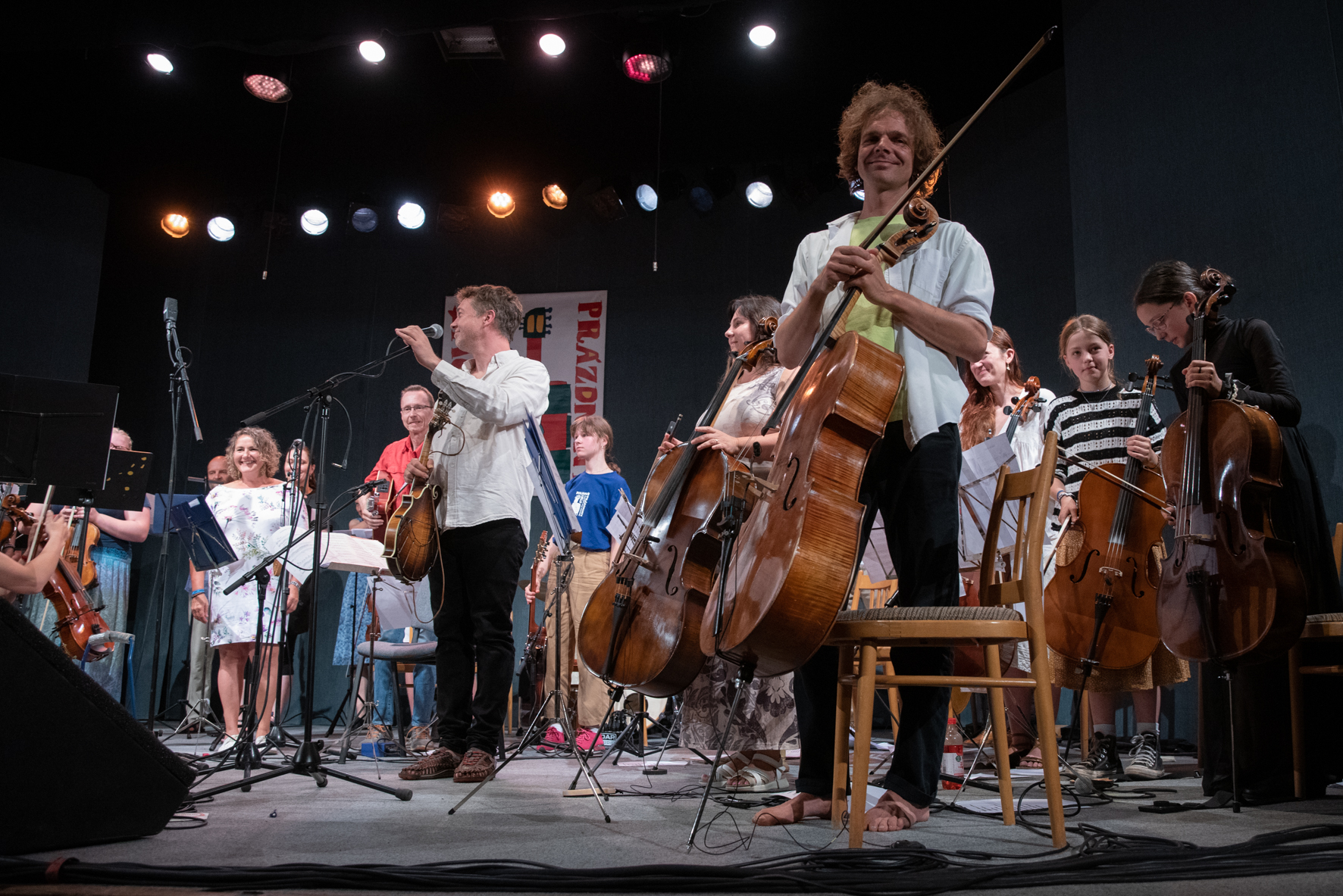 ORCHESTR FOLKOVÝCH PRÁZDNIN